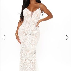 Fashion Nova lace dress